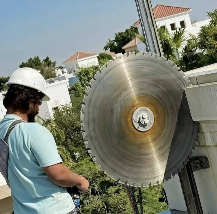 wall-saw-concrete-cutting-services.jpg