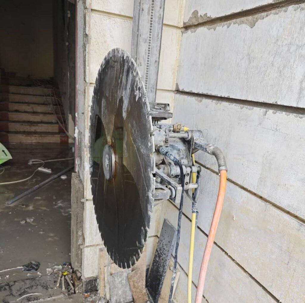 wall cutting slab cutting core drilling concrete cutting demolition services UAE