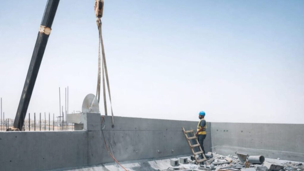 Professional Concrete Cutting Services in Abu Dhabi for precise slab, wall, and beam cutting